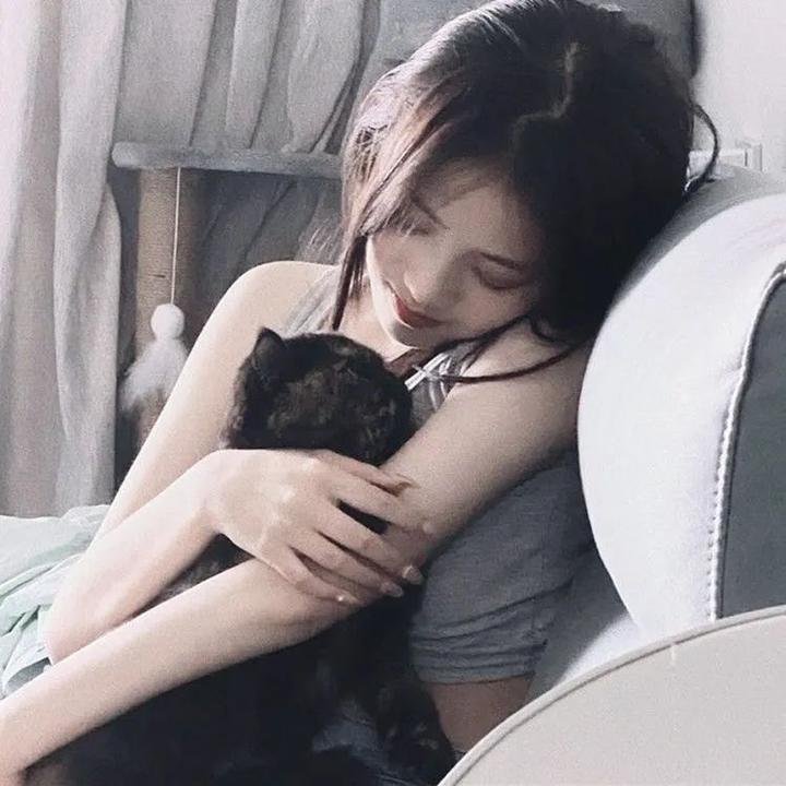 南疆炼蛊三十载世人敬我如敬神